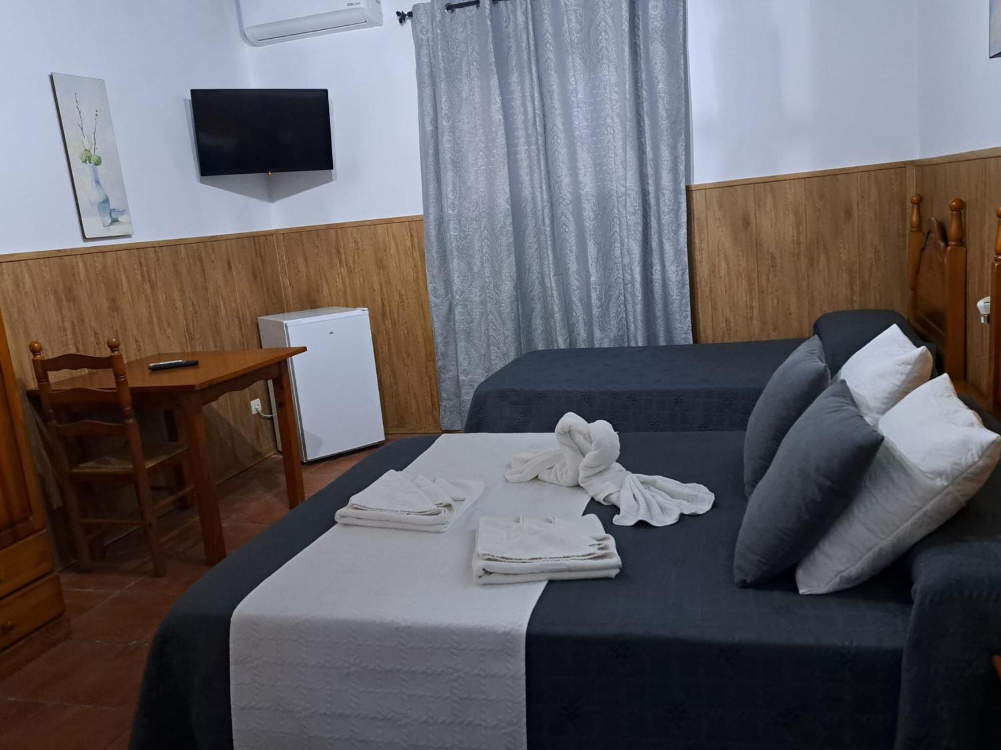 Hostal Brenaverde Гаусин Экстерьер фото